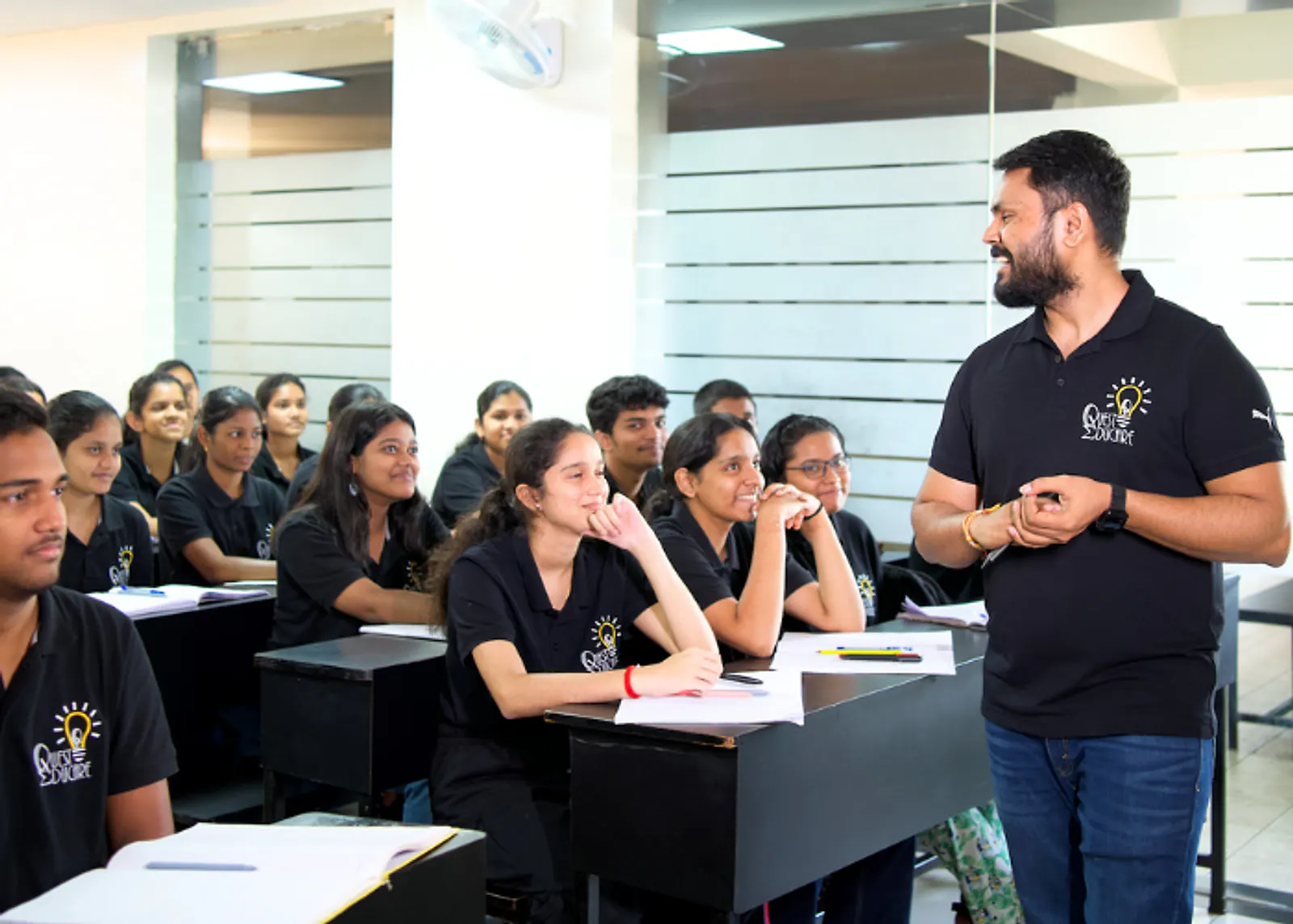 Students in an integrated school classroom